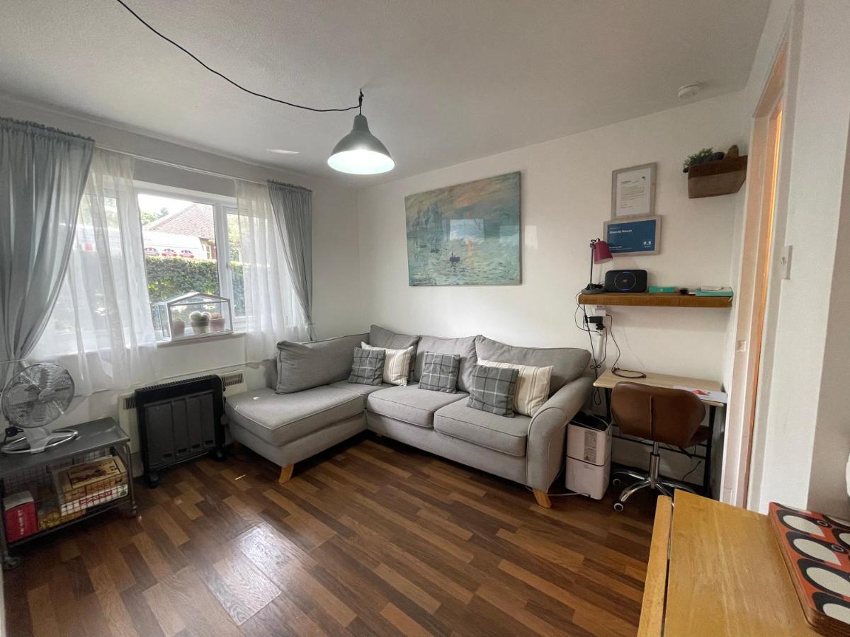 Apartamento Grundy House Uxbridge Exterior foto